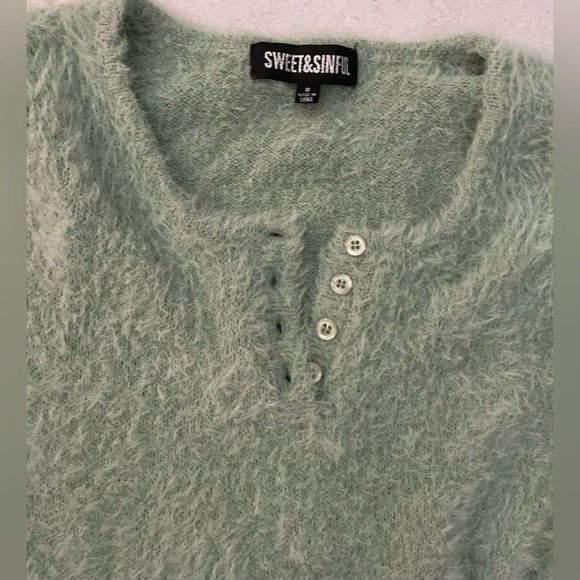 Sweet & Sinful Cropped Fuzzy Mint Green Sweater 3/4 Sleeve Size Small - Picture 5 of 9